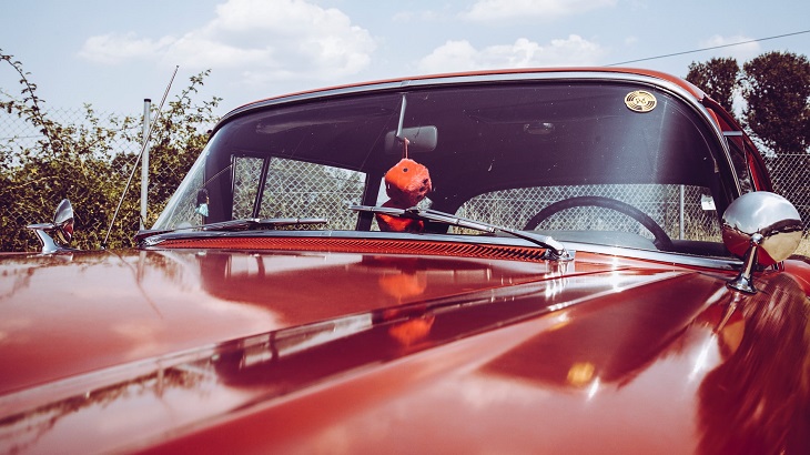 How to Remove Stickers on your Windscreen?